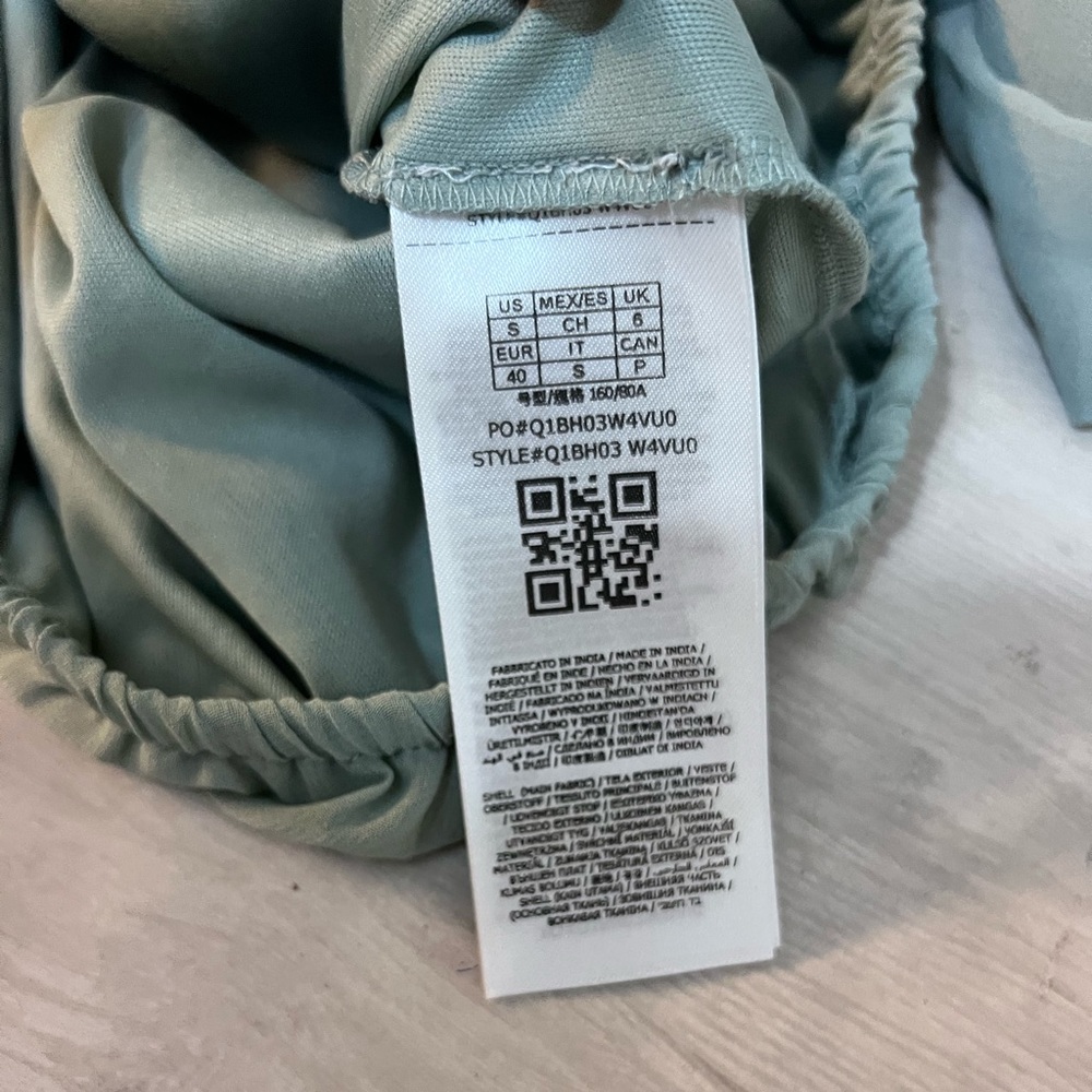 NWT Guess LS Hale Off Shoulder Top Mineral Gray Long sleeve Sheer - Picture 7 of 7